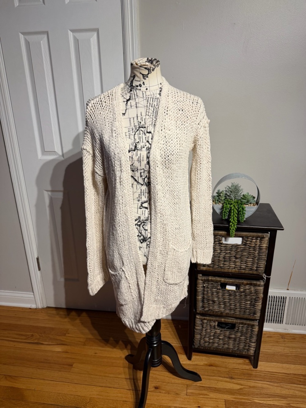Free People Sienna Cotton chunky knit open wave cable Cream Cardigan Sweater M